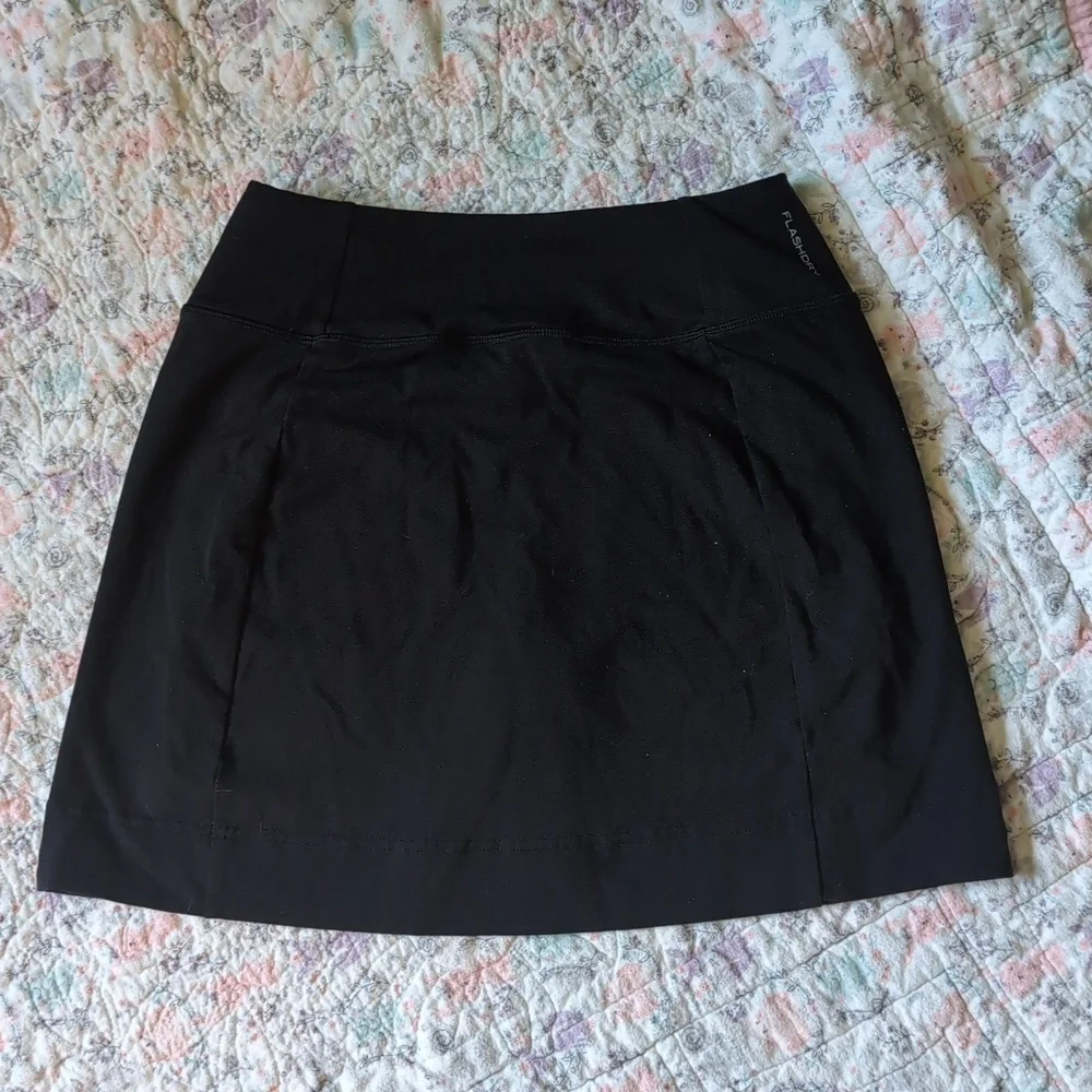 The North Face Women's Black Skort - Picture 5 of 8